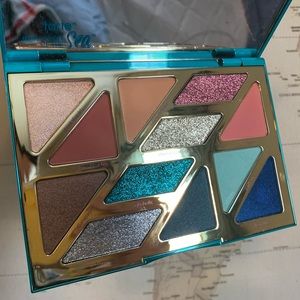 High Tides & Good Vibes Palette by tarte Cosmetics